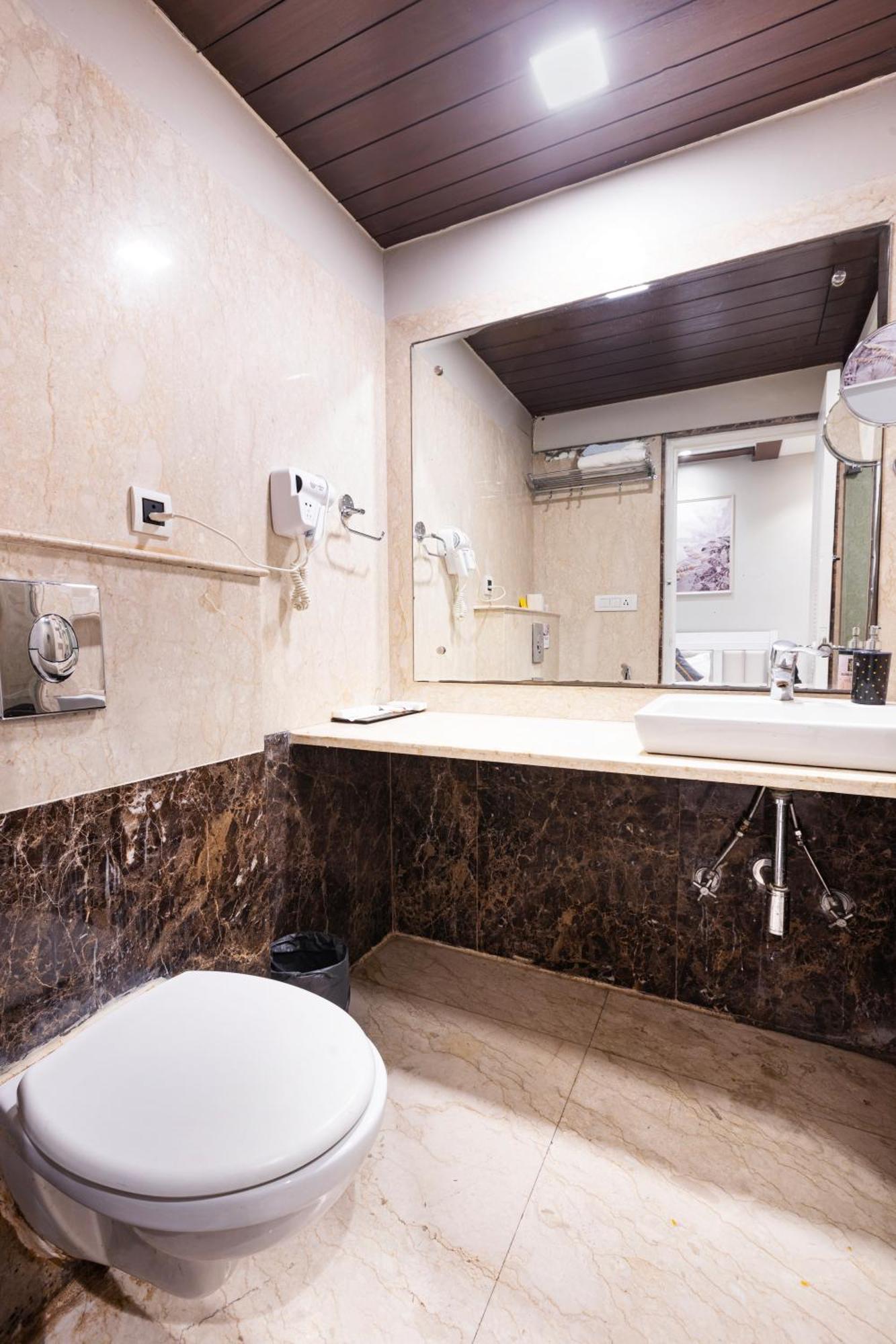 Skon Boutique By Orion Hotels นิวเดลี ภายนอก รูปภาพ